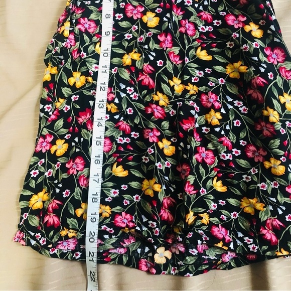 Old Navy Floral Halter Top - Picture 8 of 8